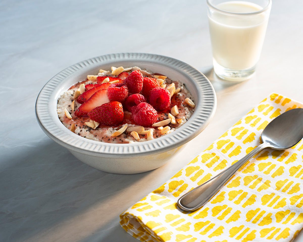 Strawberry Superfood Oatmeal Bowl – Walden Farms